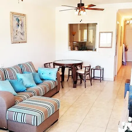 Mar Apartment *